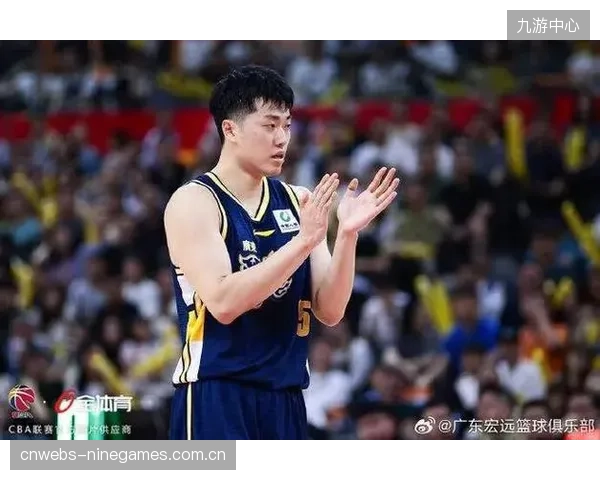 广东宏远本赛季季后赛早早出局，球队整体防守效率下滑是主要原因。